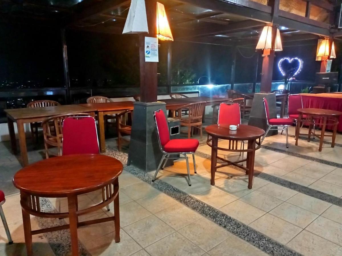 Alfa Resort Hotel And Conference Puncak Extérieur photo