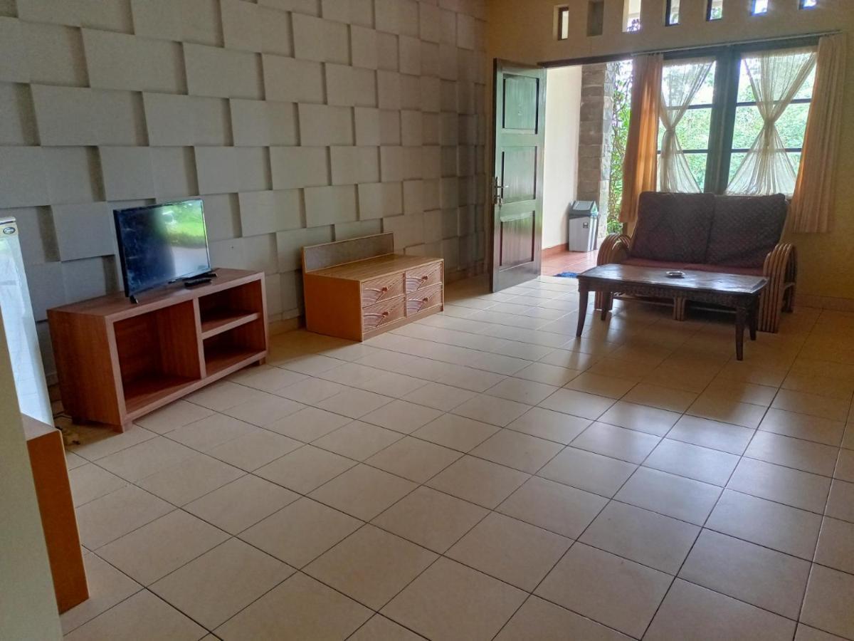 Alfa Resort Hotel And Conference Puncak Extérieur photo